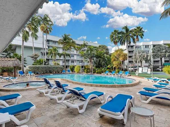 1901 S Roosevelt Blvd APT 208-E, Key West, FL 33040