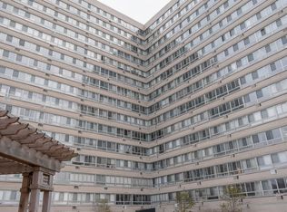 8900 E Jefferson Ave #214, Detroit, MI