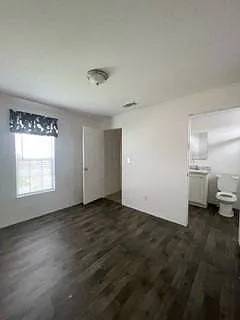 2 bed, 2.0 bath, 810 sqft, $1,250 — Photo 4