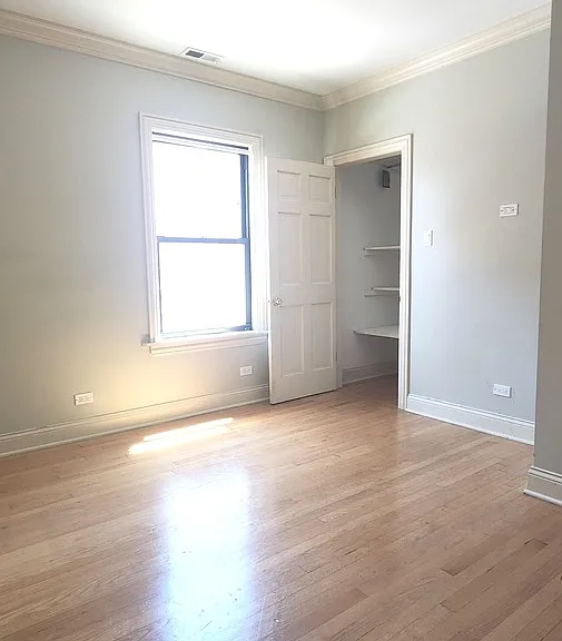 5614 W Melrose St #2 — Photo 9
