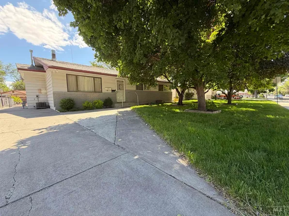 120 S 11 E, Mountain Home, ID 83647