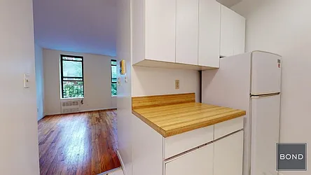 Rented by Bond New York