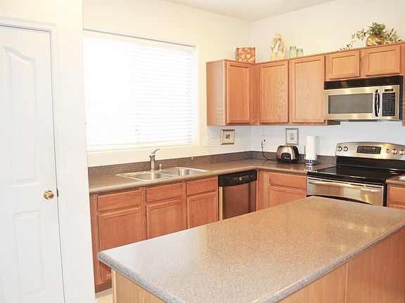 3rd image of 25753 N Sandstone Way