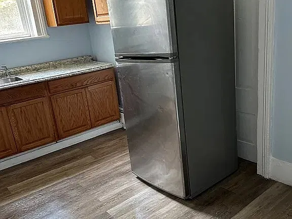 2 bed, $1,600 — Photo 2