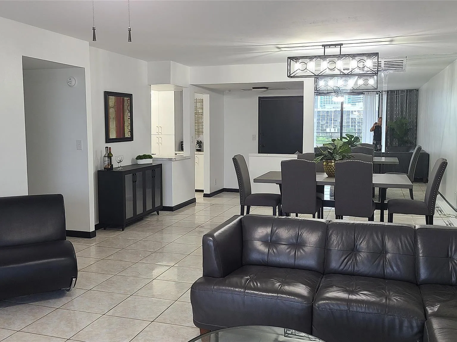 2 bed, 2.0 bath, 1450 sqft, $2,900 — Photo 2