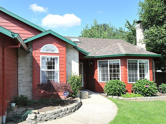 2nd image of 2327 NE Jamie Dr