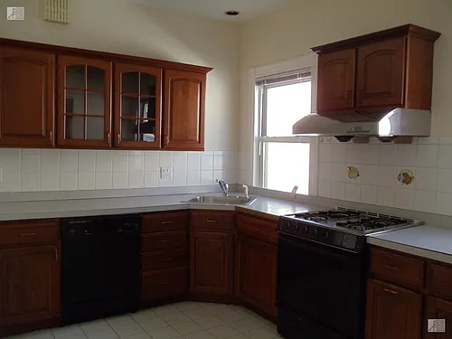 51 Falkland St #2 Photo 1