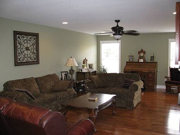 3rd image of 130 Blue Bird Nature Ln SE