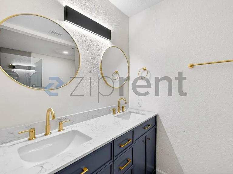 2404 State Highway 289 — Photo 19