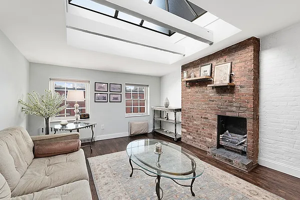 Rented by Corcoran | media 6