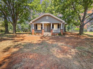1736 Ezell Rd, Chesnee, SC 29323