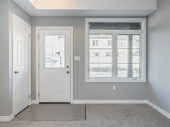 2nd image of 2 Oat Ln
