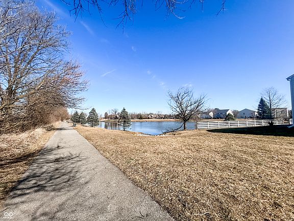3rd image of 11356 N Creekside Dr
