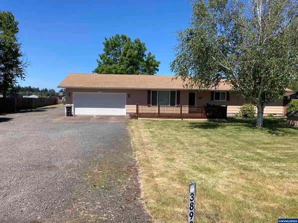 38922 River Dr, Lebanon, OR 97355