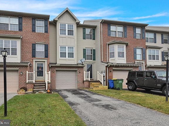 2nd image of 94 Sara Ln
