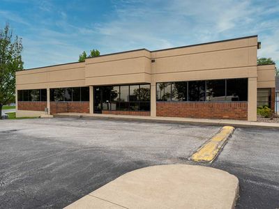 4509 Brady St, Davenport, IA, 52807