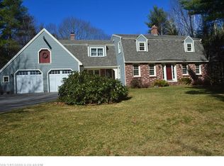 40 Valley View Dr, Gorham, ME 04038