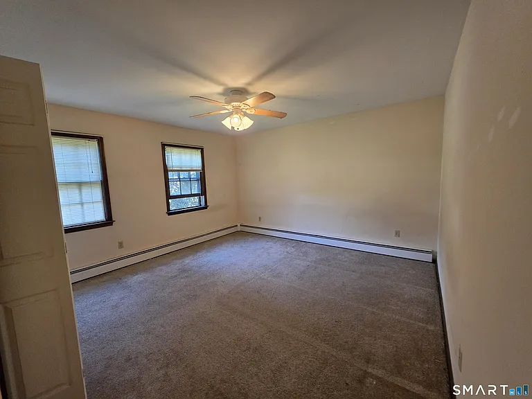 8 Squire Ln — Photo 27