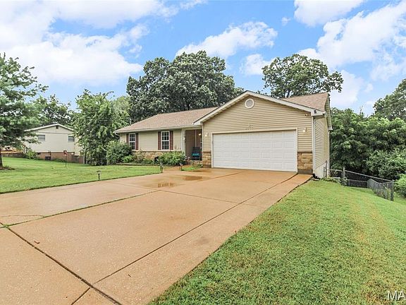 2nd image of 4877 Eva Rue Ln