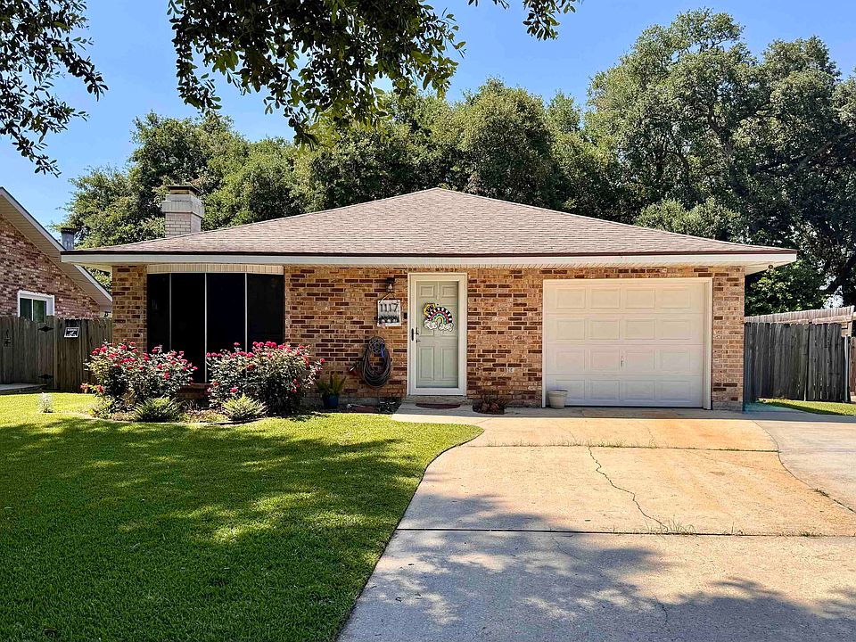 1st image of 1117 Shaw Dr