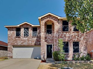 5445 Temecula Rd, Fort Worth, TX 76244