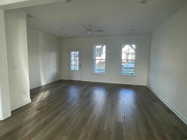 153 Bess Blvd — Photo 12