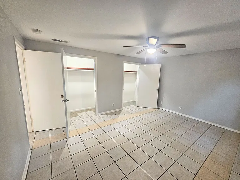 1155 United Ave SE — Photo 13