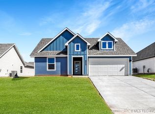 3404 E Montpelier Pl, Broken Arrow, OK 74014