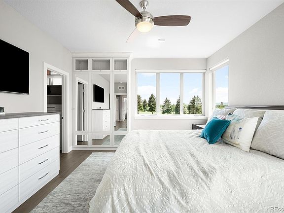 4th image of 4675 W 50th Avenue
