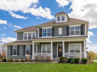 9213 Brookstone Pl, Zionsville, IN 46077