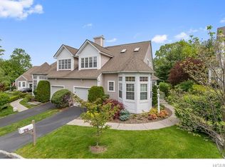 69 Roundtop Rd, Yonkers, NY 10710