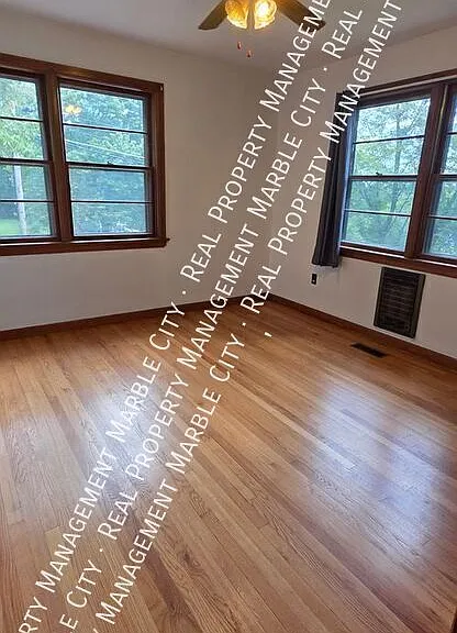 1812 Cedar Ln — Photo 11