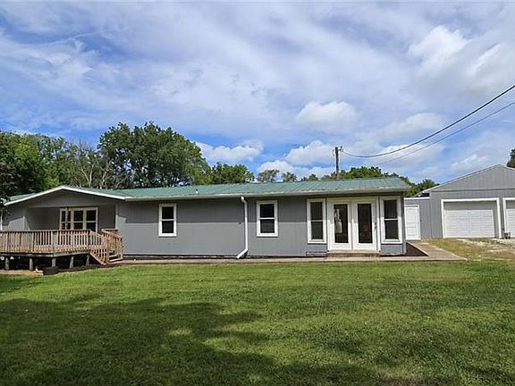 4th image of 31484 W 327th St