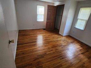 1182 Straight Fork Rd, Grundy, VA 24614