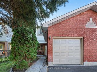 1478 Corsham Ave, Ottawa, ON K4A 3M5