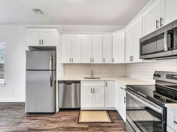 140 S Clinton Ave APT 1B
