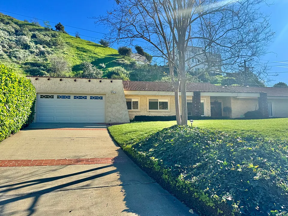 246 Grandridge Ct