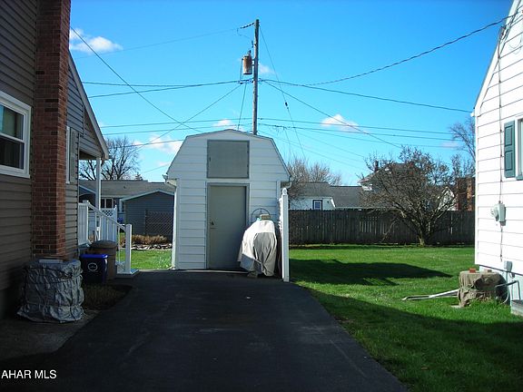 3rd image of 306 E Southey Ave
