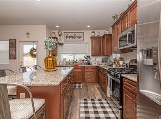 1868 Blaze Ln, San Jacinto, CA 92582