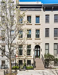 319 East 51st Street in Turtle Bay