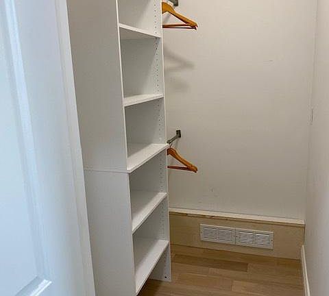 5th image of 324 Grant Ave Floor 1