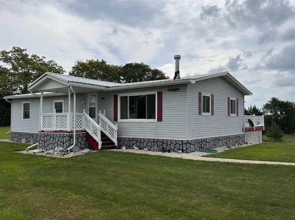 6092 Virginia St, New Virginia, IA 50210