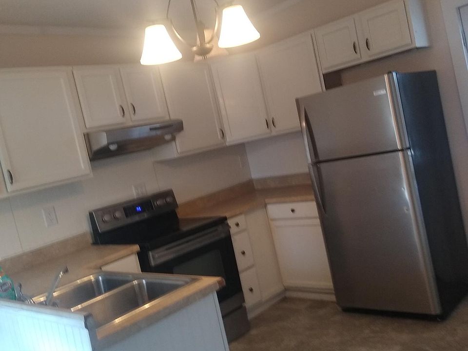 1st image of 194 Green St