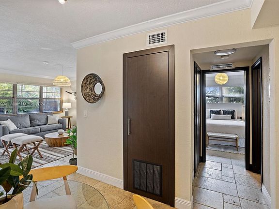 5th image of 1800 Meridian Ave APT 5
