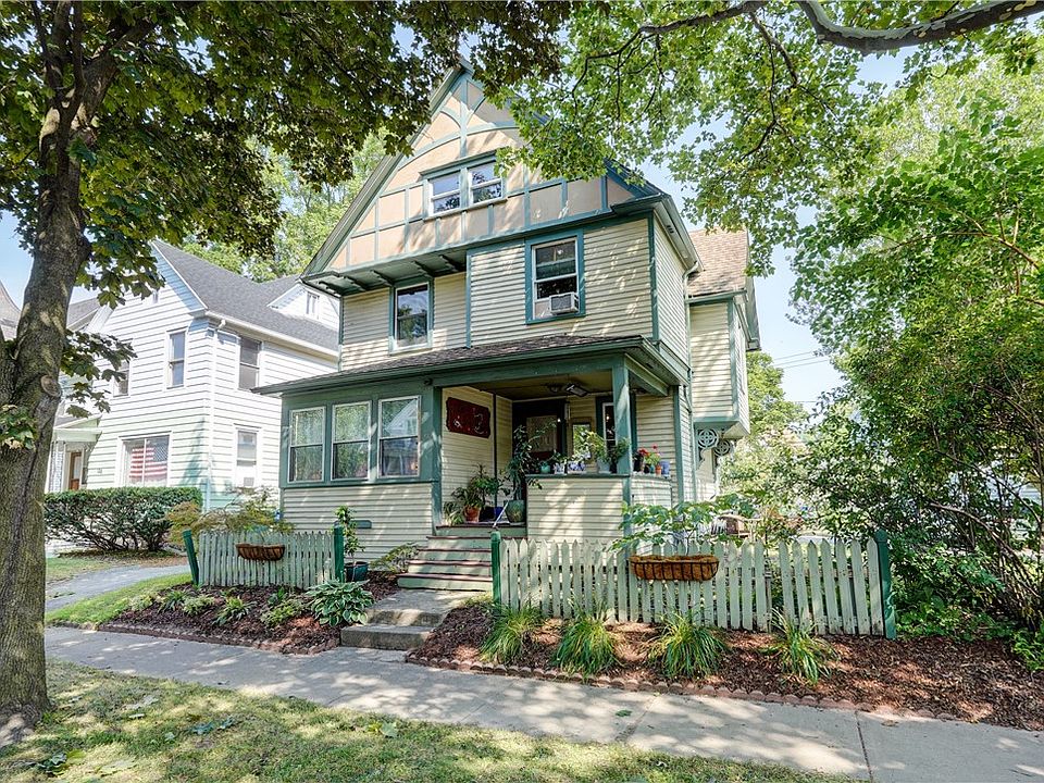 1st image of 132 Boardman St