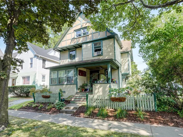 132 Boardman St, Rochester, NY 14607