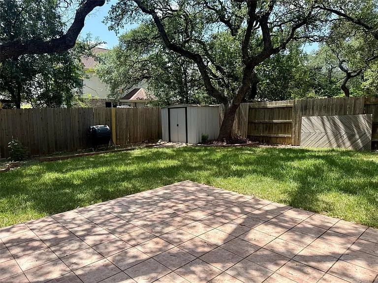 11112 Marden Ln — Photo 28