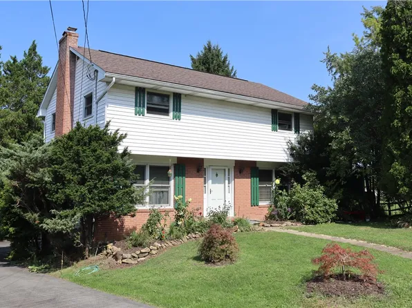 744 Hillside Dr, Ligonier, PA 15658