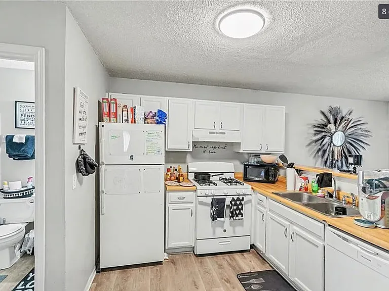 4202 Flora Ave #4200 — Photo 17