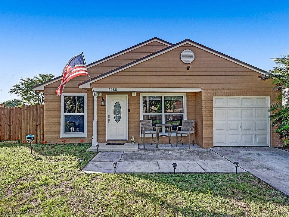 1st image of 5688 Pebble Brook Ln